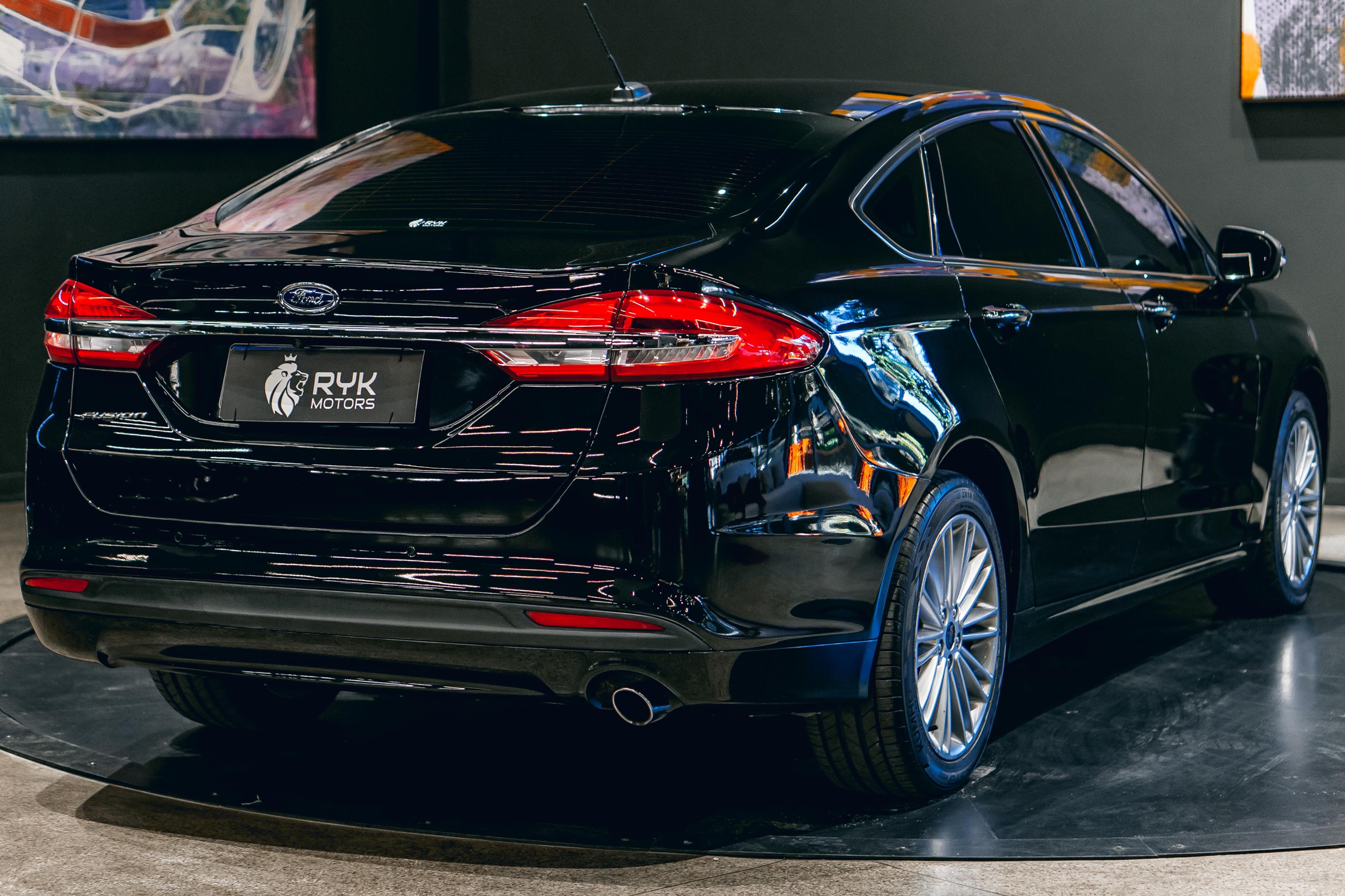FORD FUSION