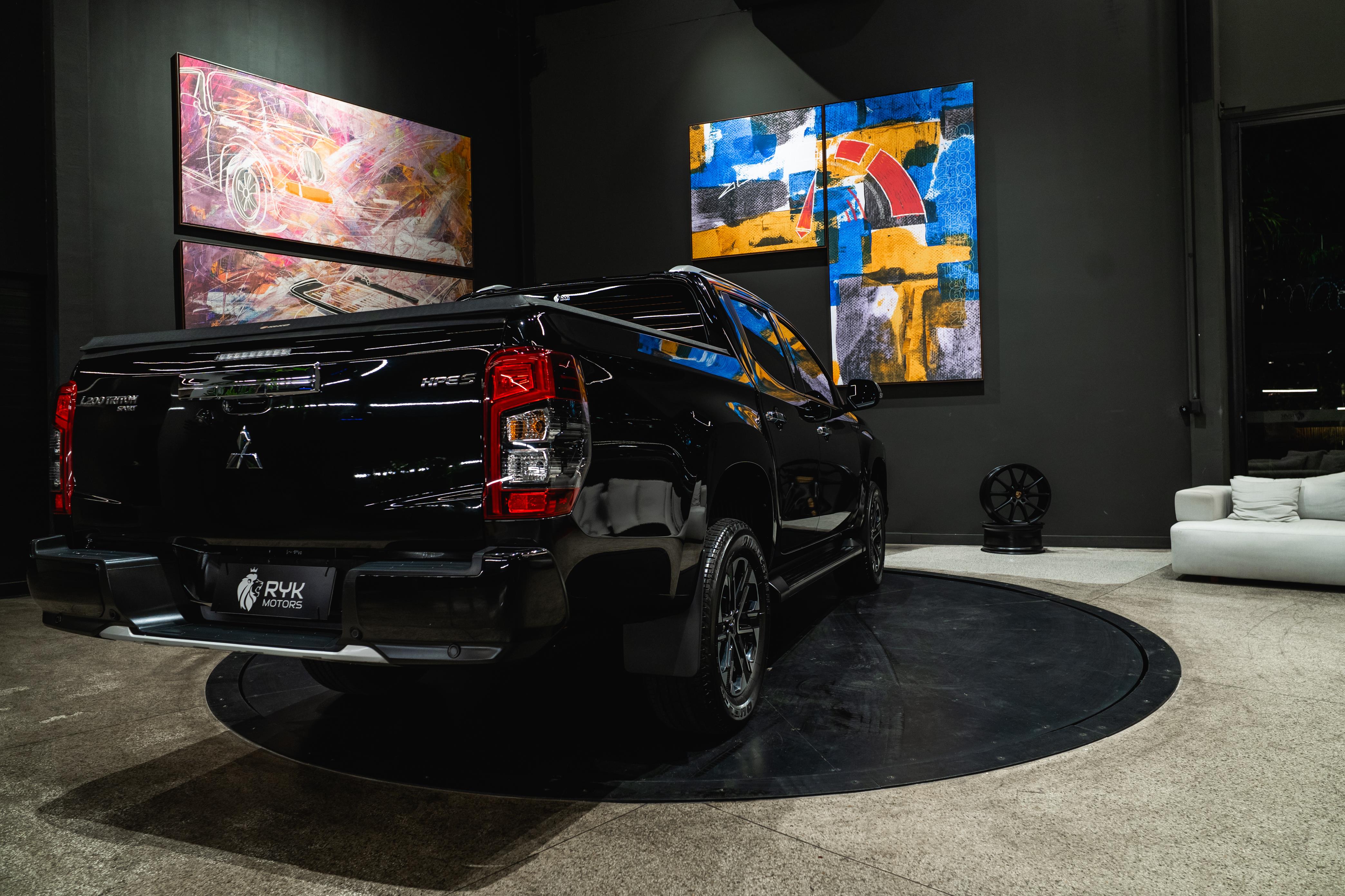 MITSUBISHI L200 TRITON