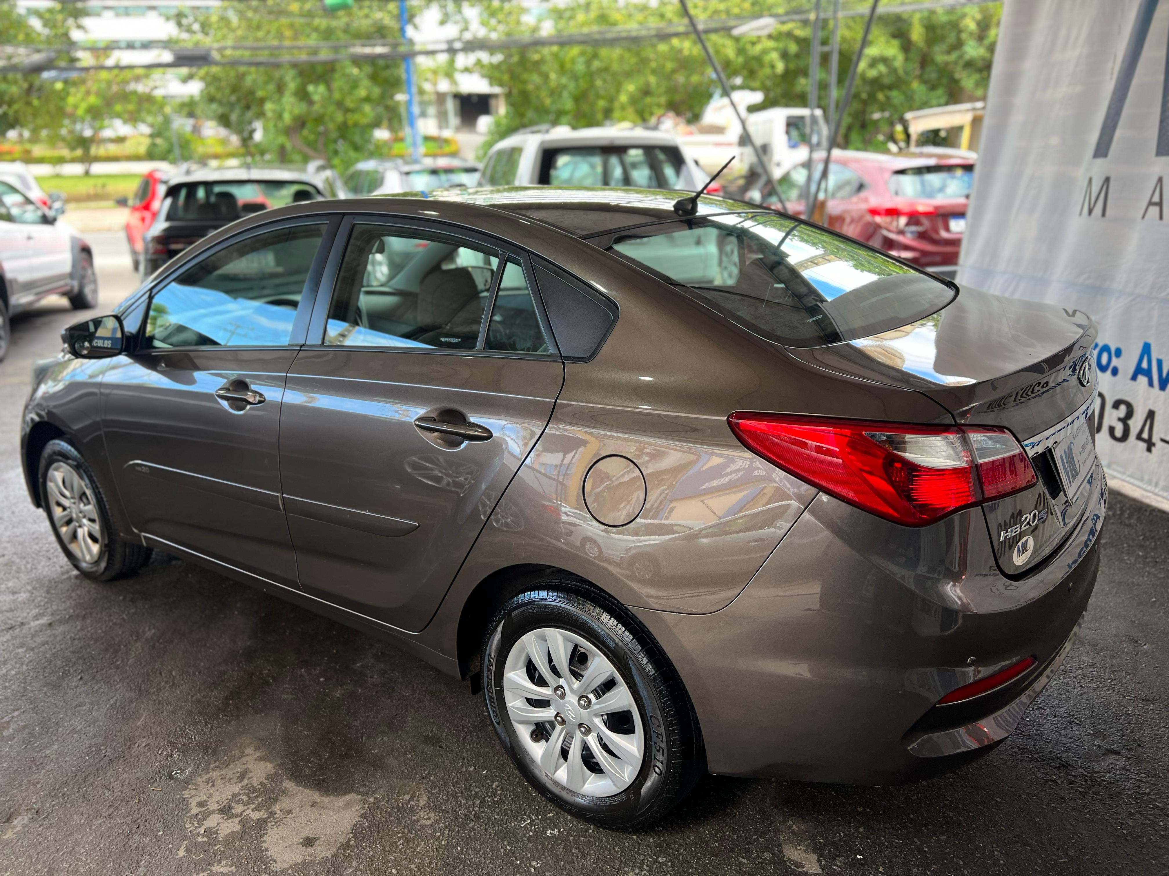 HYUNDAI HB20S