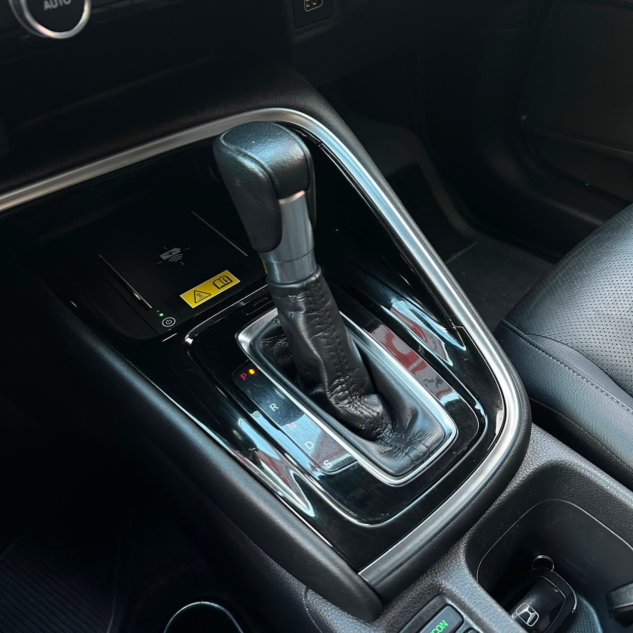HR-V