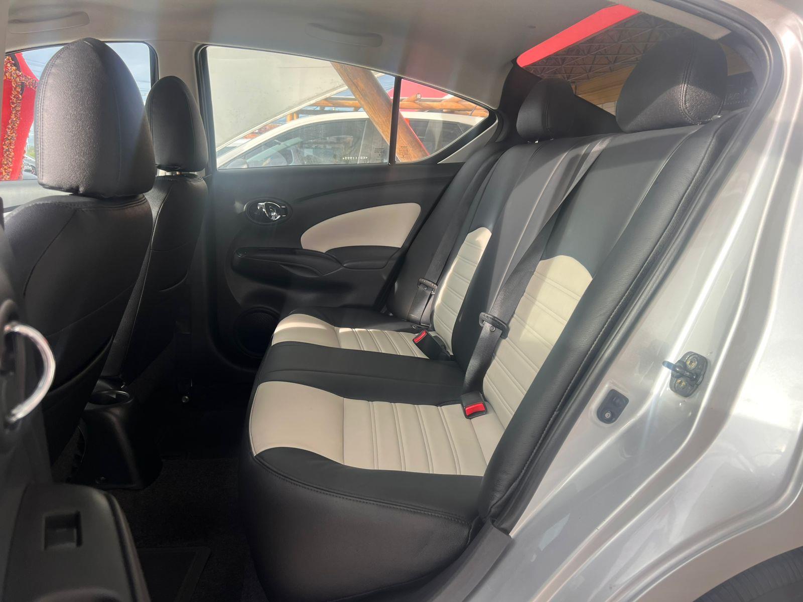 NISSAN VERSA
