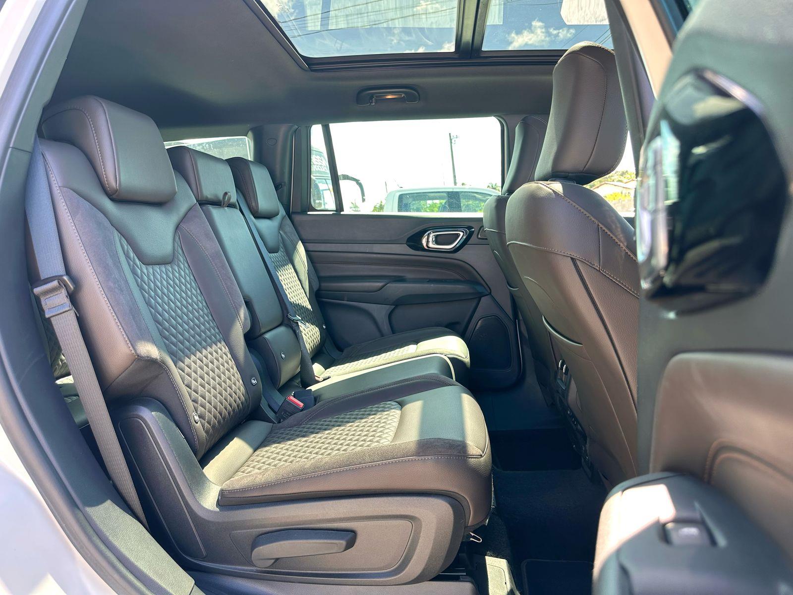 JEEP COMMANDER