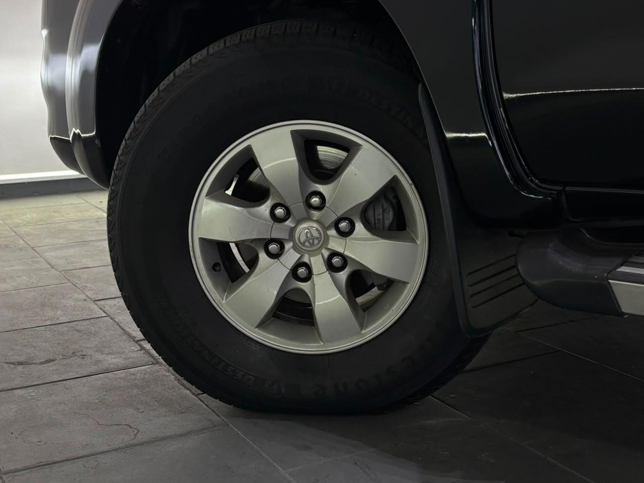 HILUX