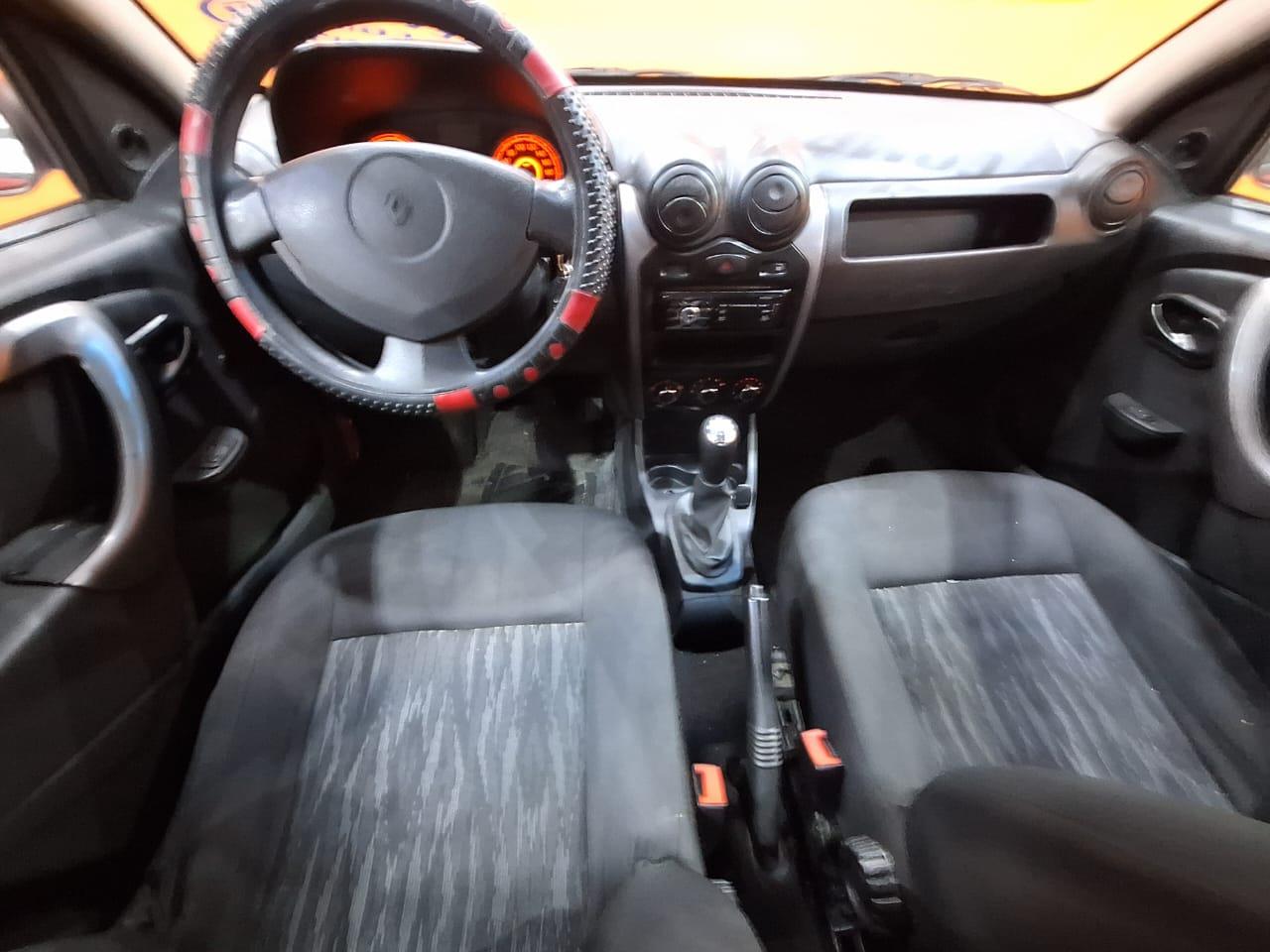 SANDERO