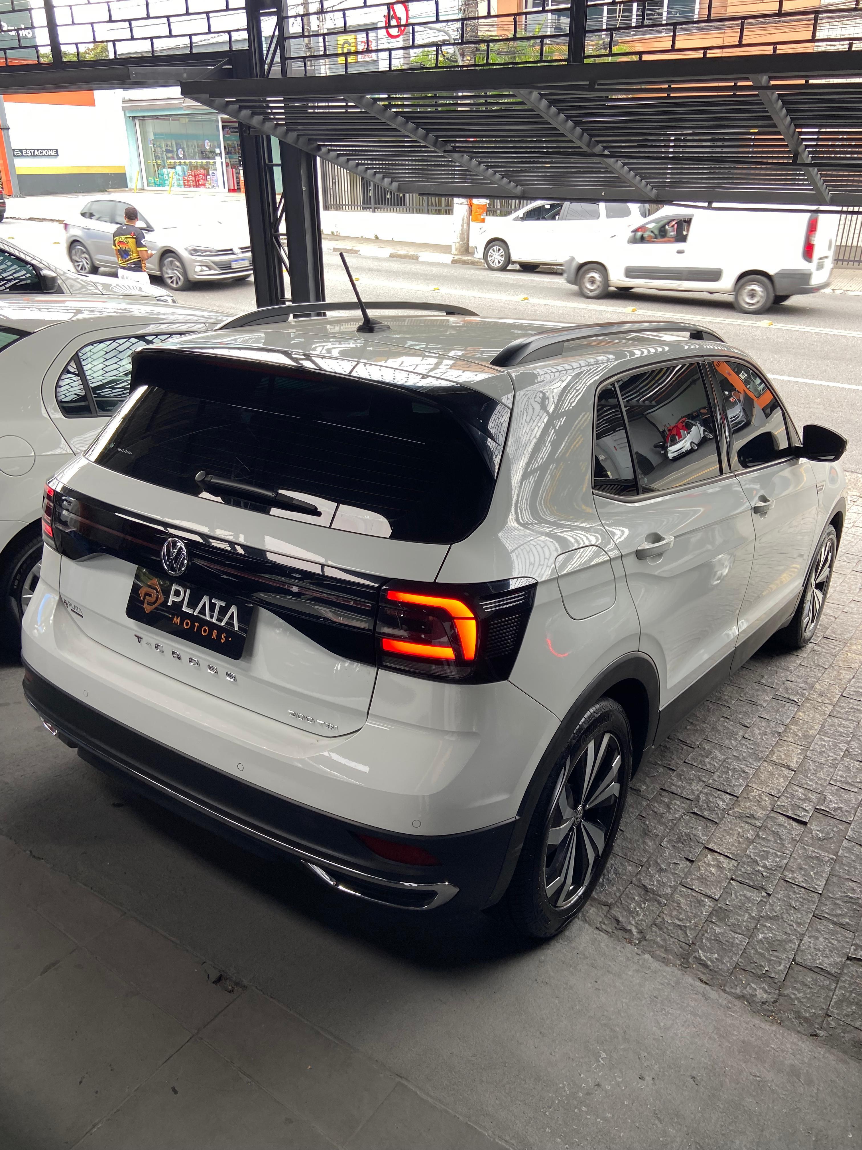 T-CROSS