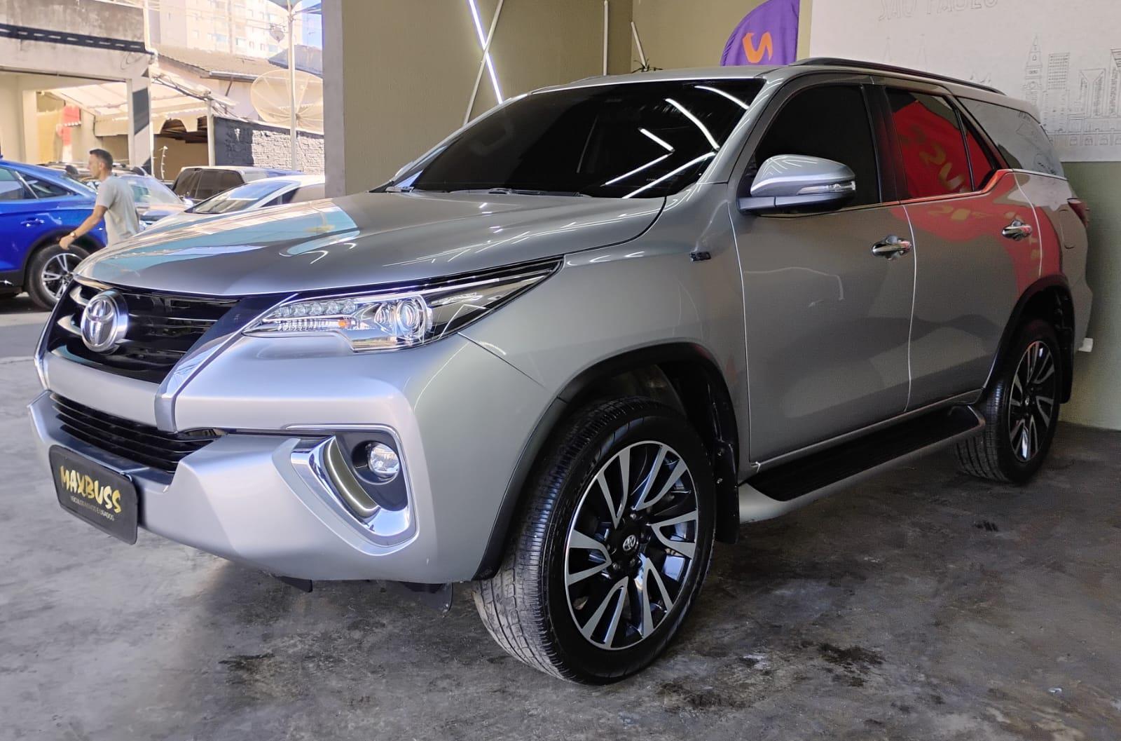 HILUX SW4