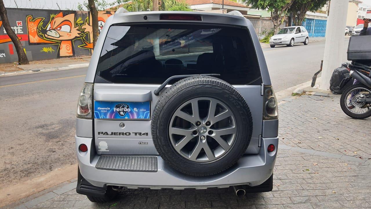 PAJERO TR4