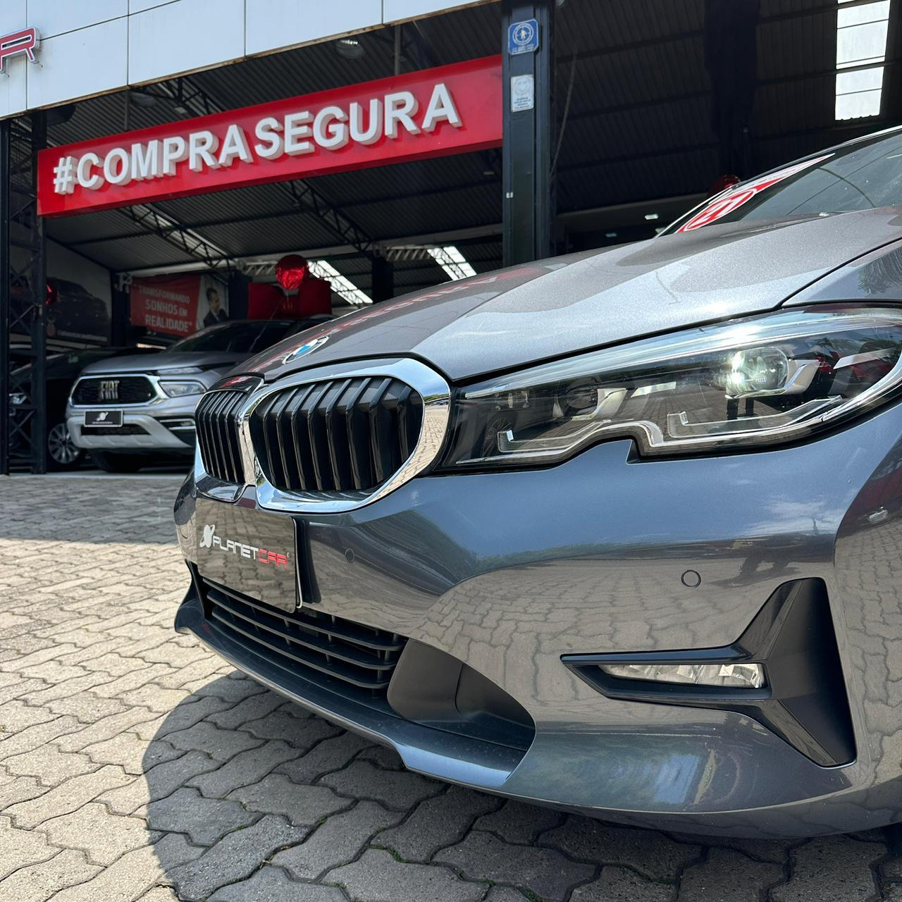 320I