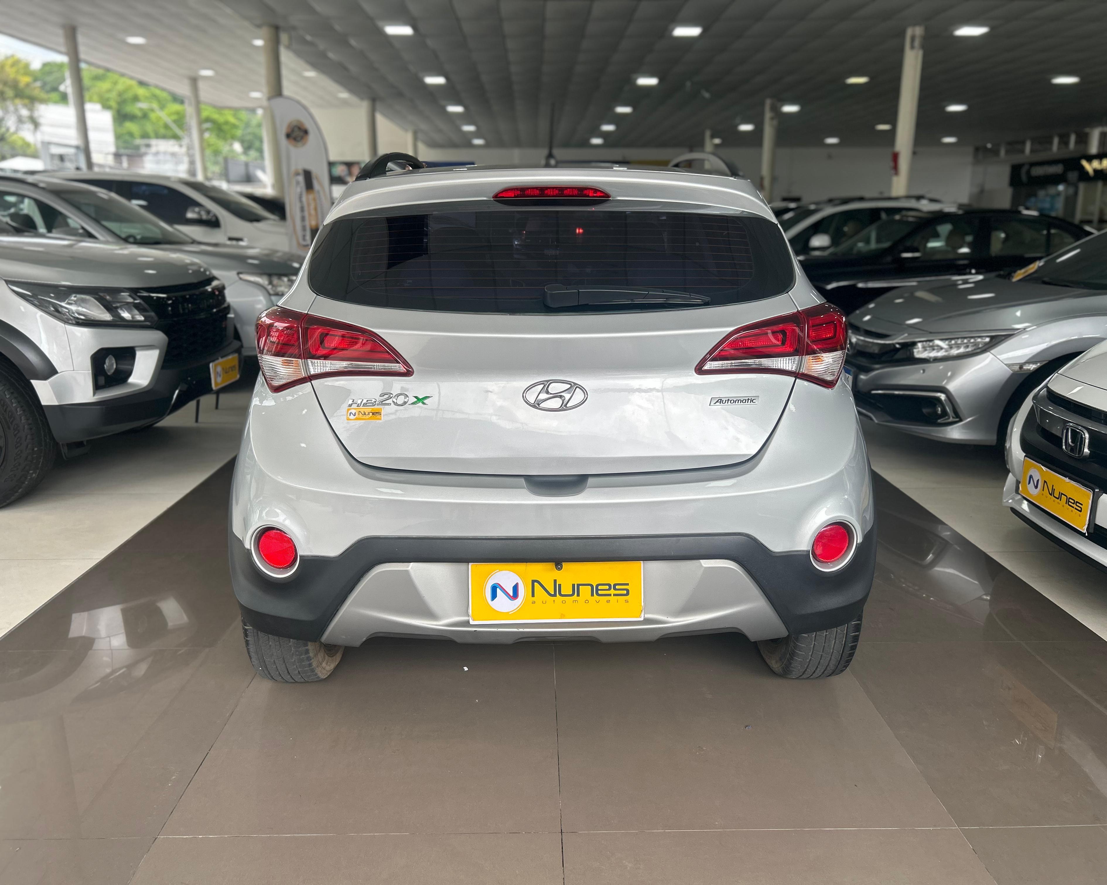 HYUNDAI HB20X