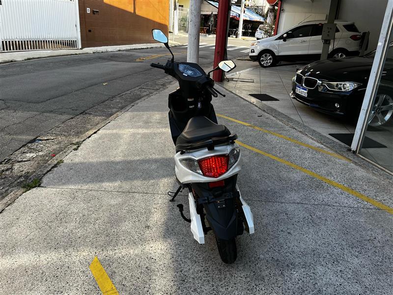 SE1