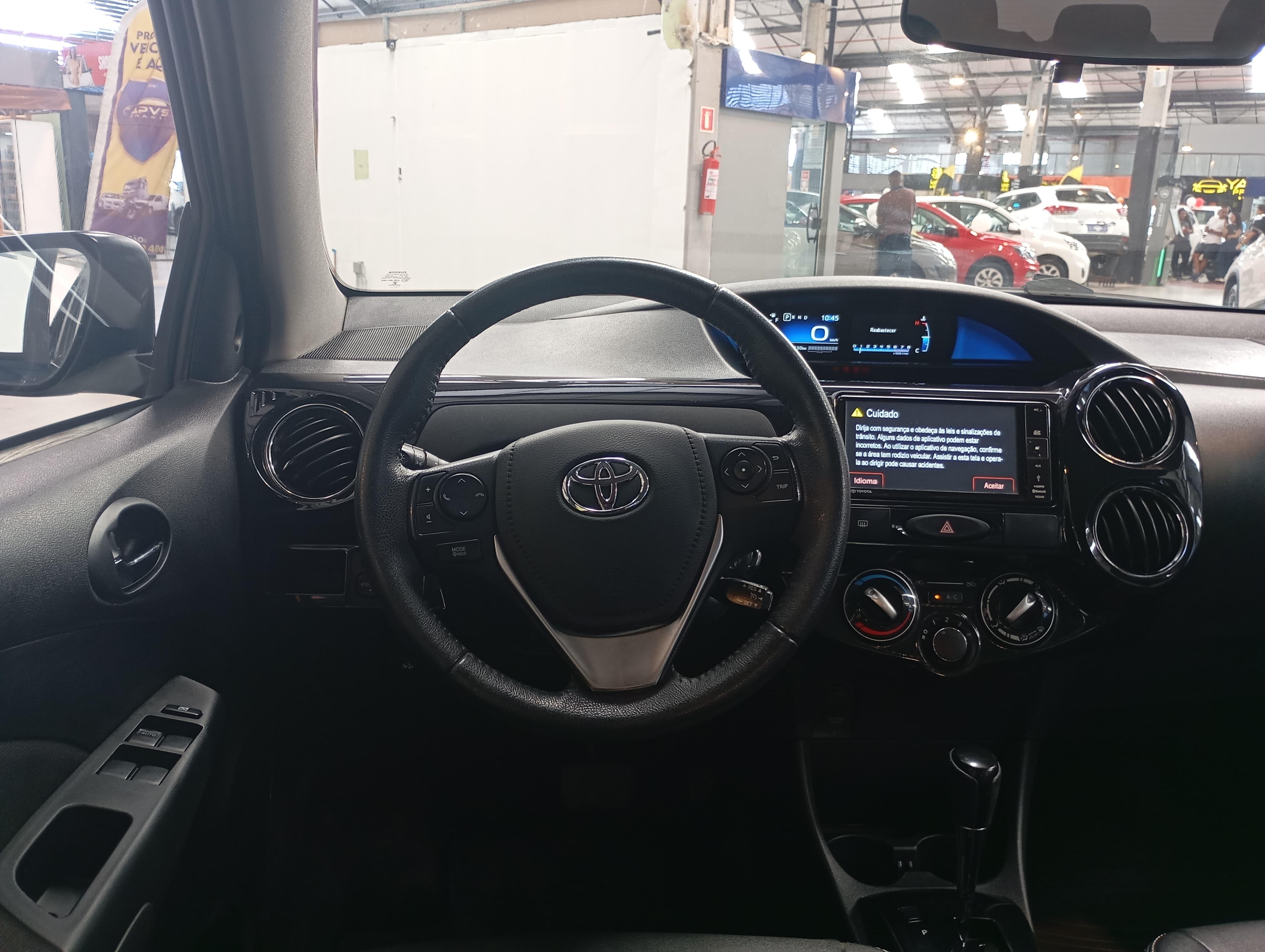 TOYOTA ETIOS
