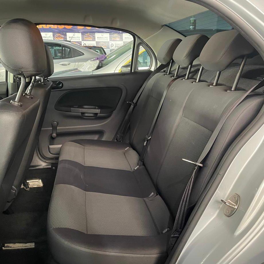VOLKSWAGEN VOYAGE