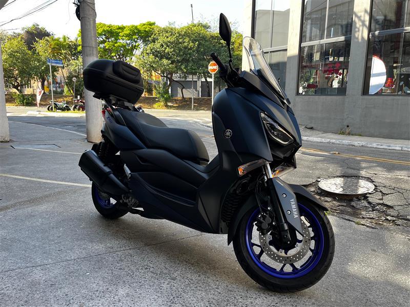 XMAX ABS