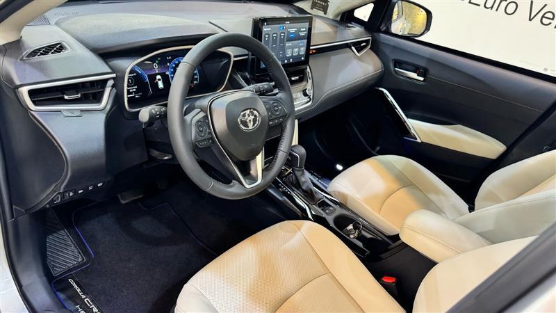 COROLLA CROSS
