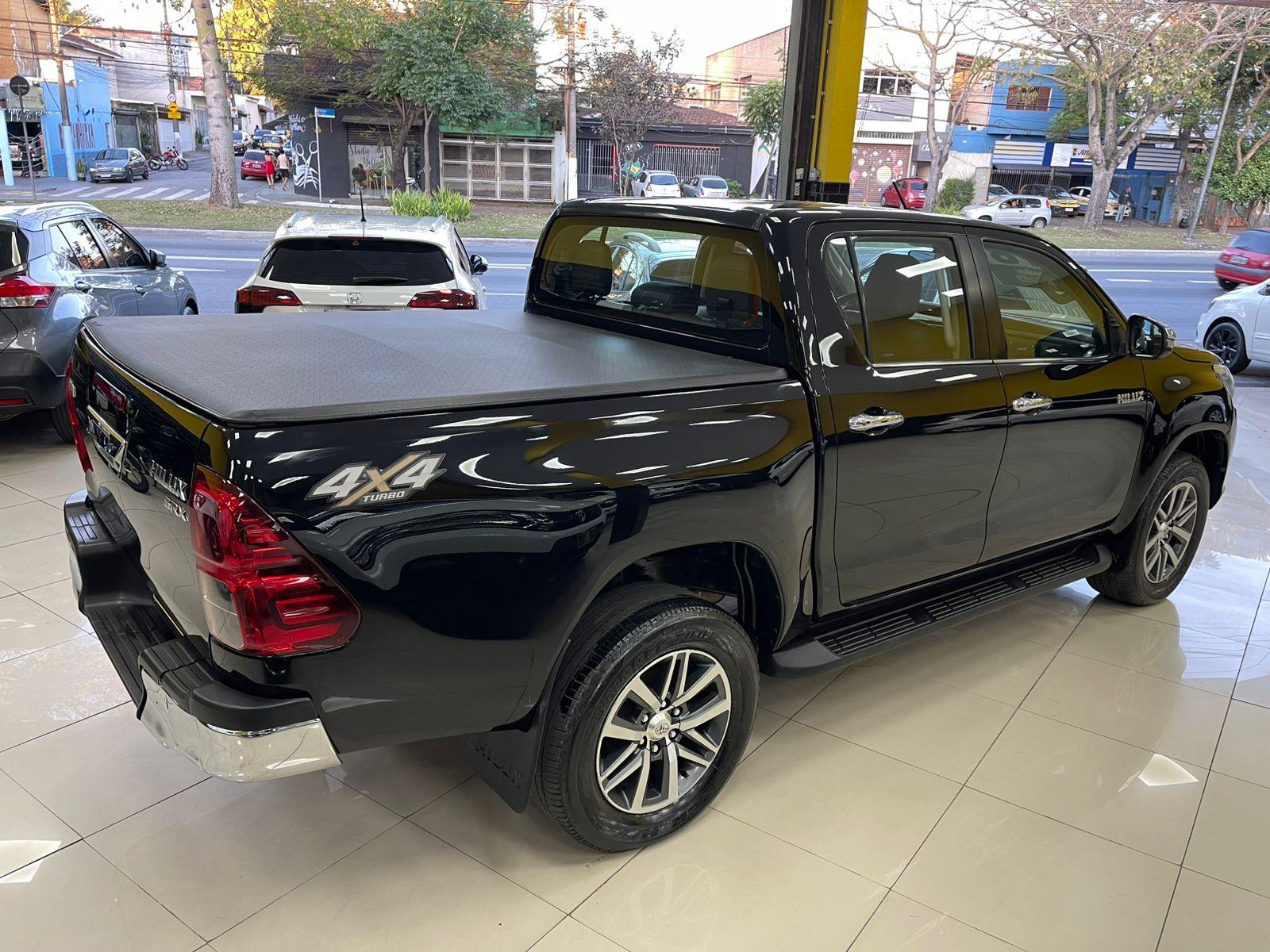 HILUX
