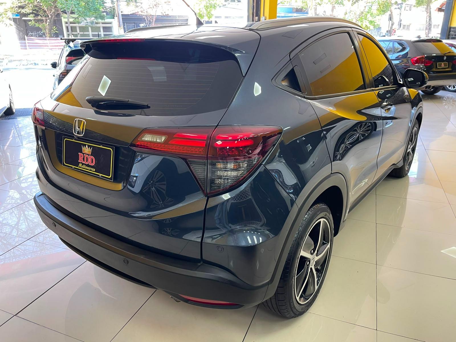 HR-V