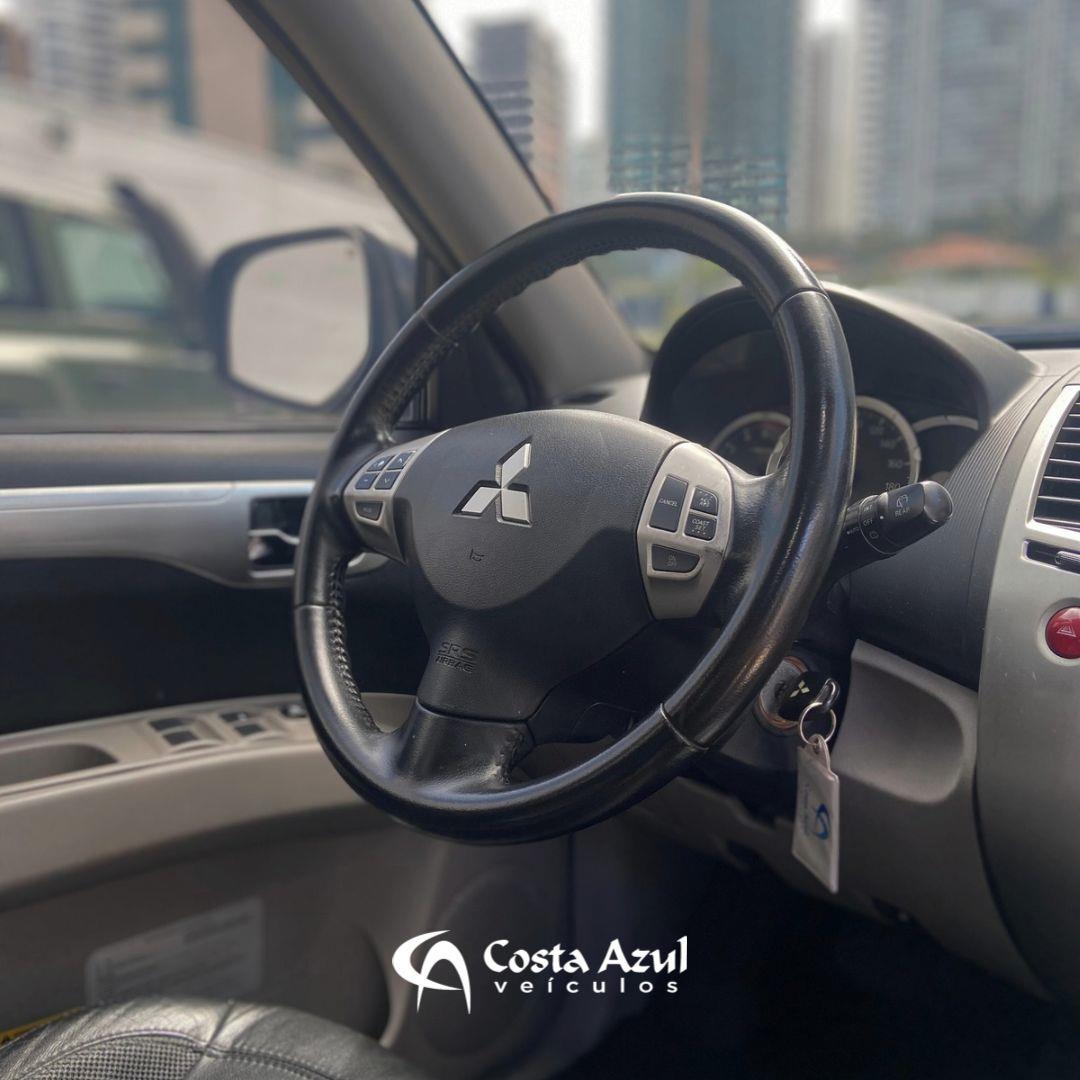 MITSUBISHI PAJERO DAKAR