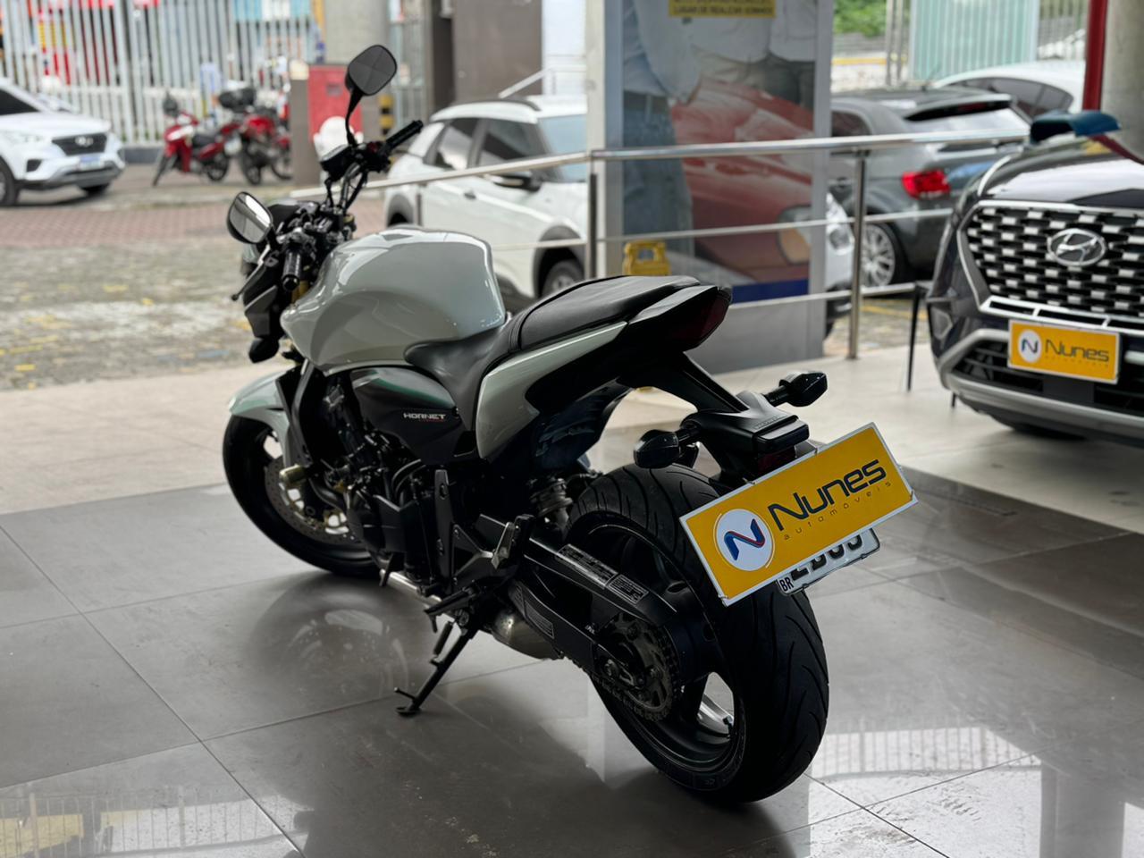 CB 600F HORNET
