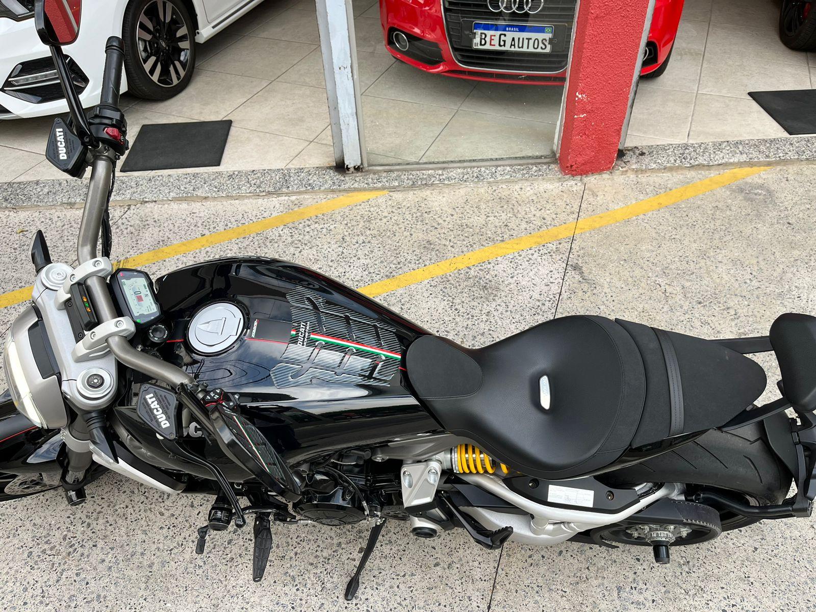 XDIAVEL S