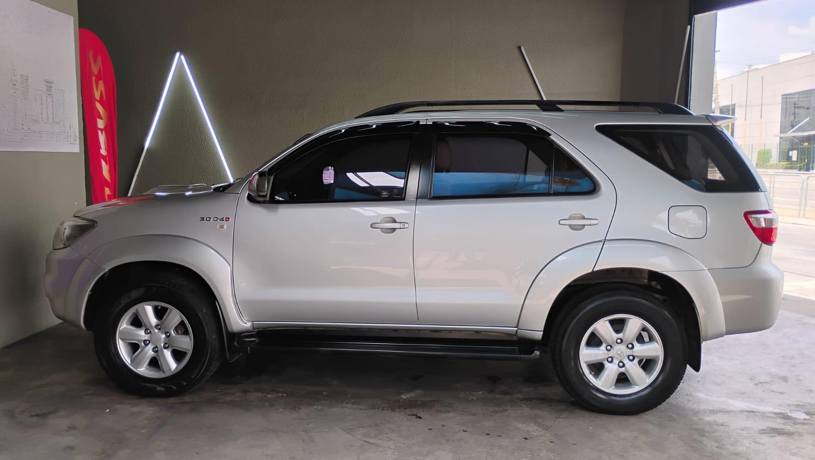 HILUX SW4