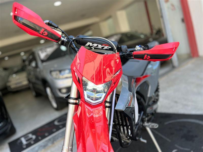 270 EFI COM PARTIDA ELETRICA 4T 