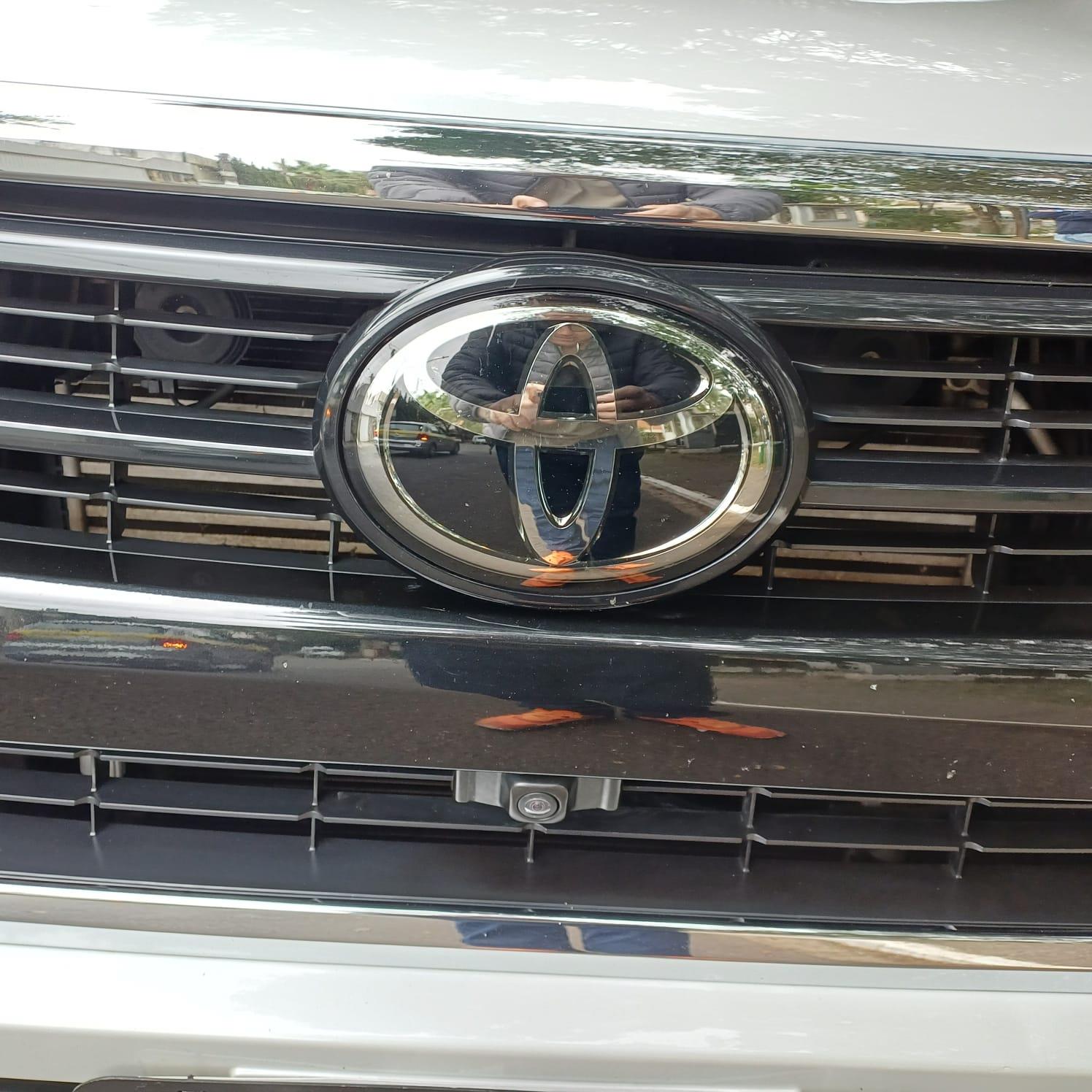 HILUX