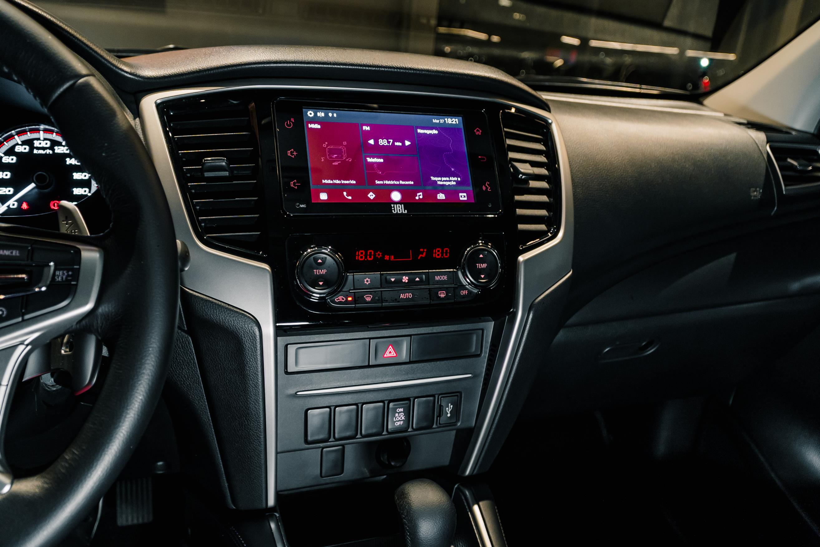 MITSUBISHI L200 TRITON