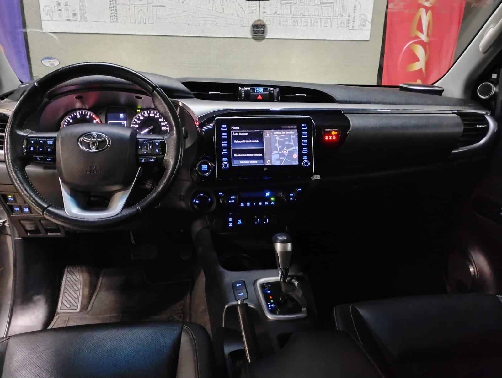 HILUX