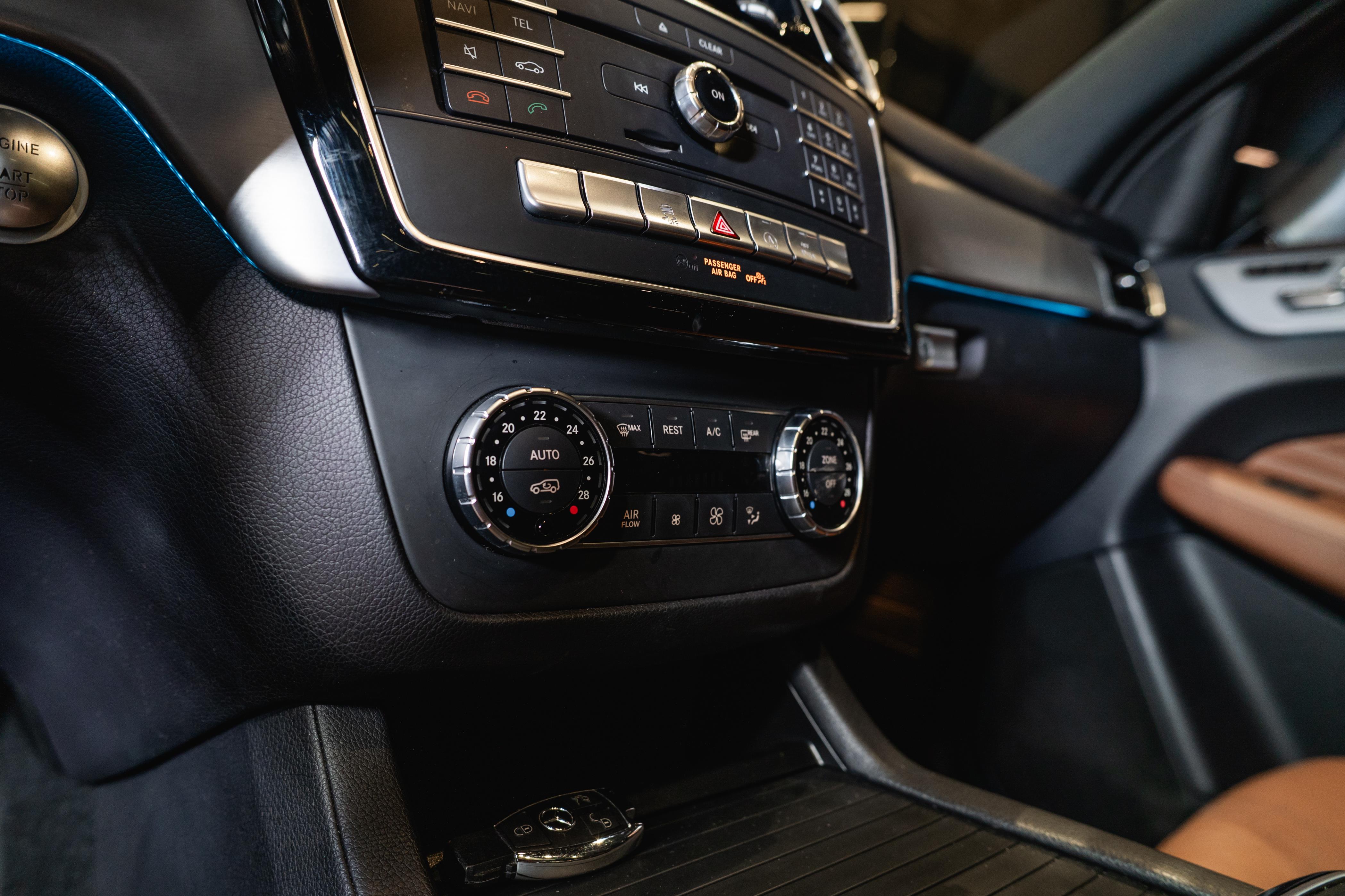 MERCEDES-BENZ GLE 400