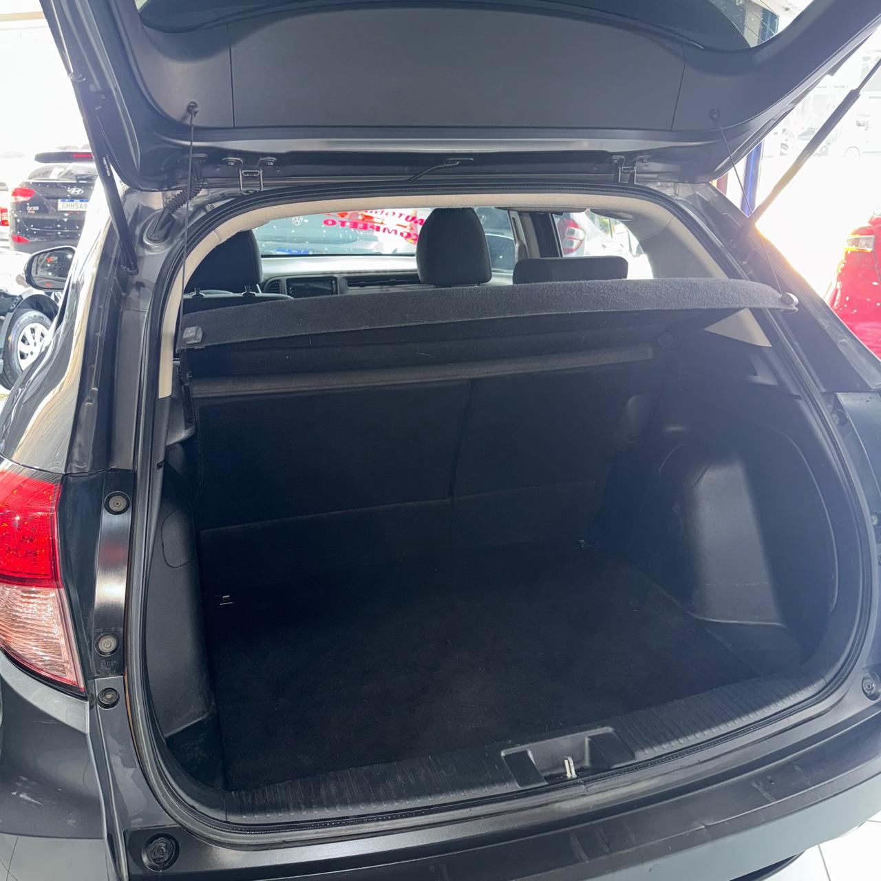 HR-V
