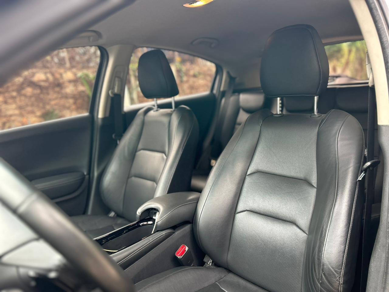 HR-V