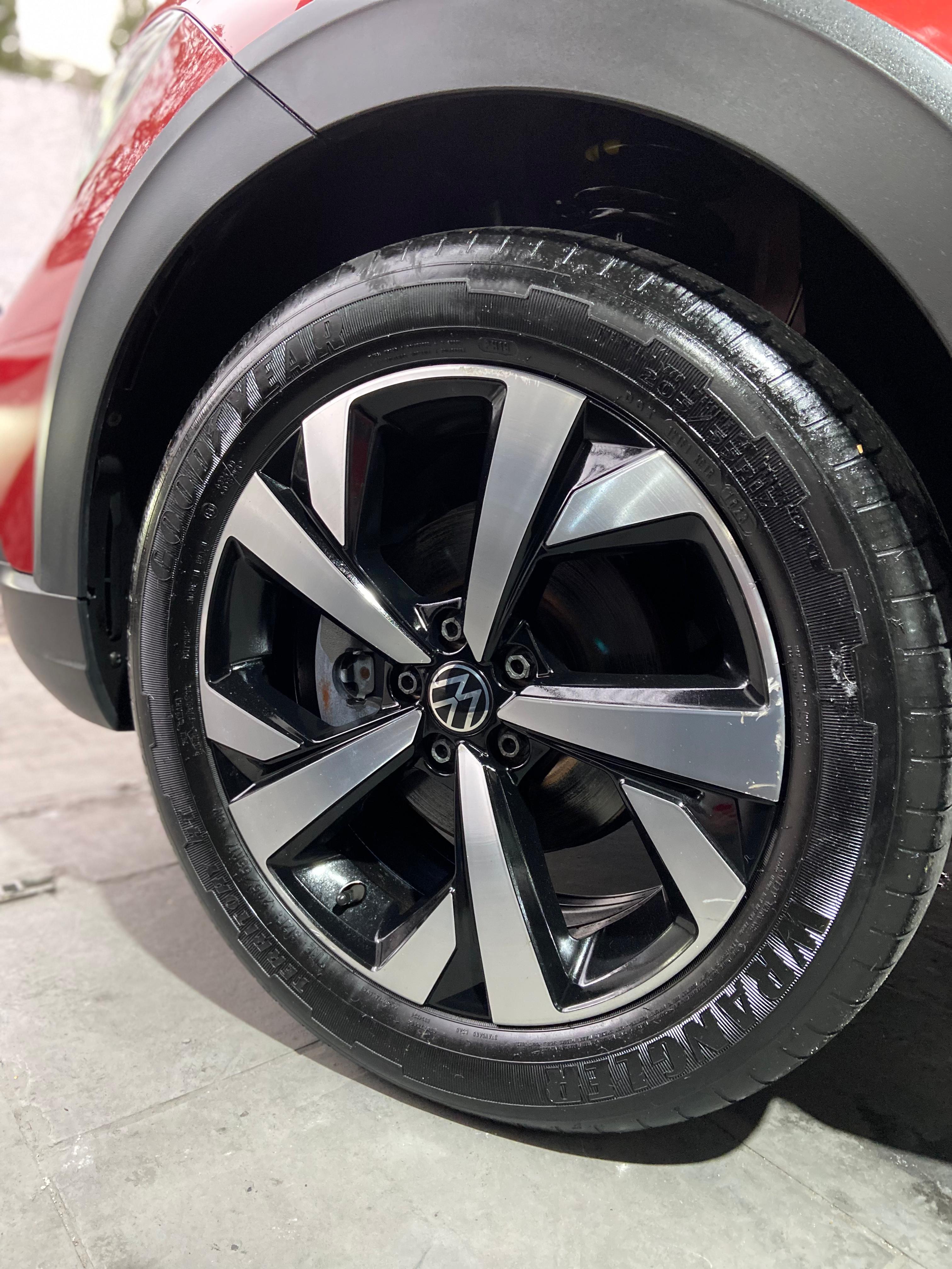 Plata Motors
