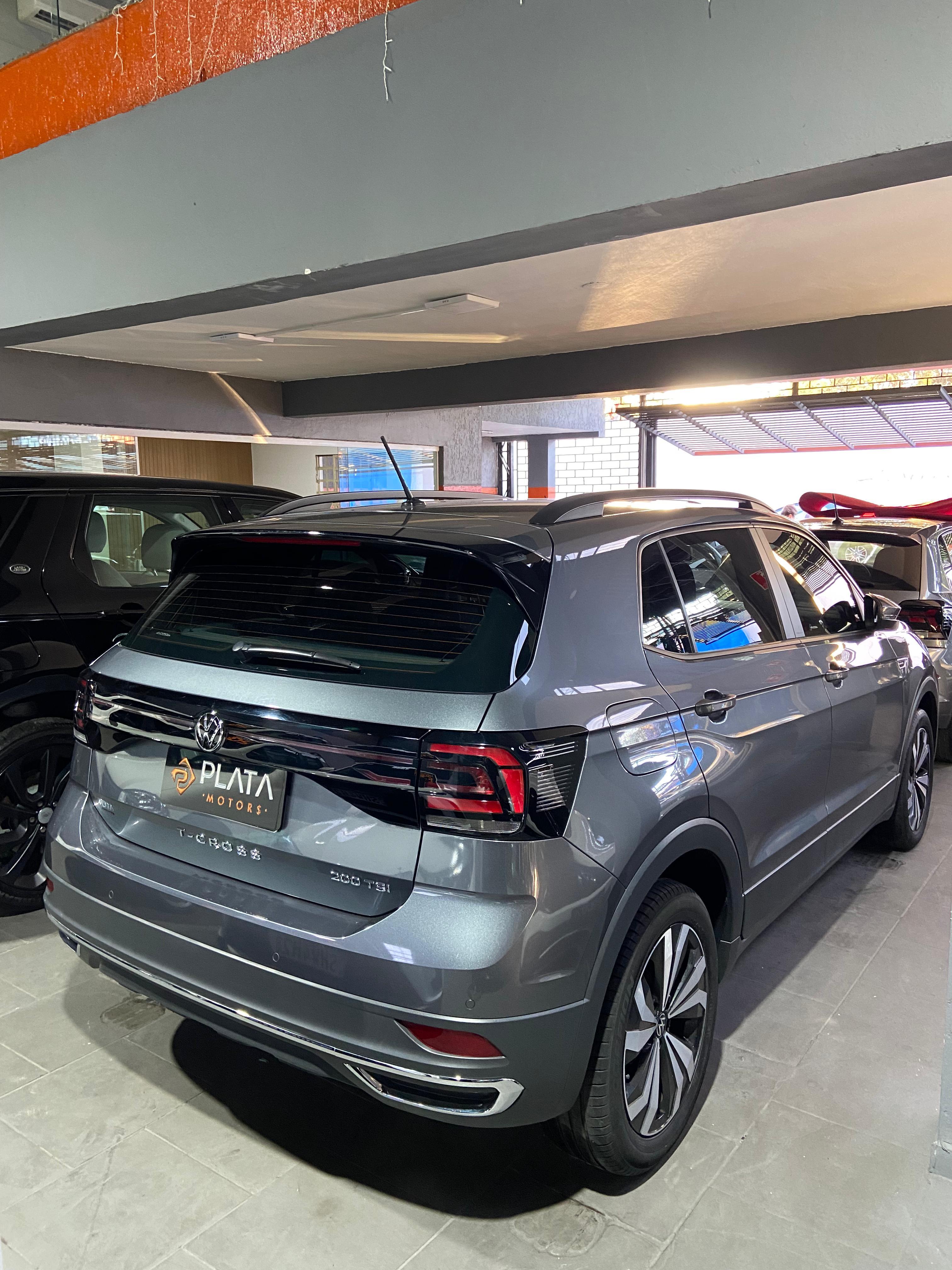 T-CROSS