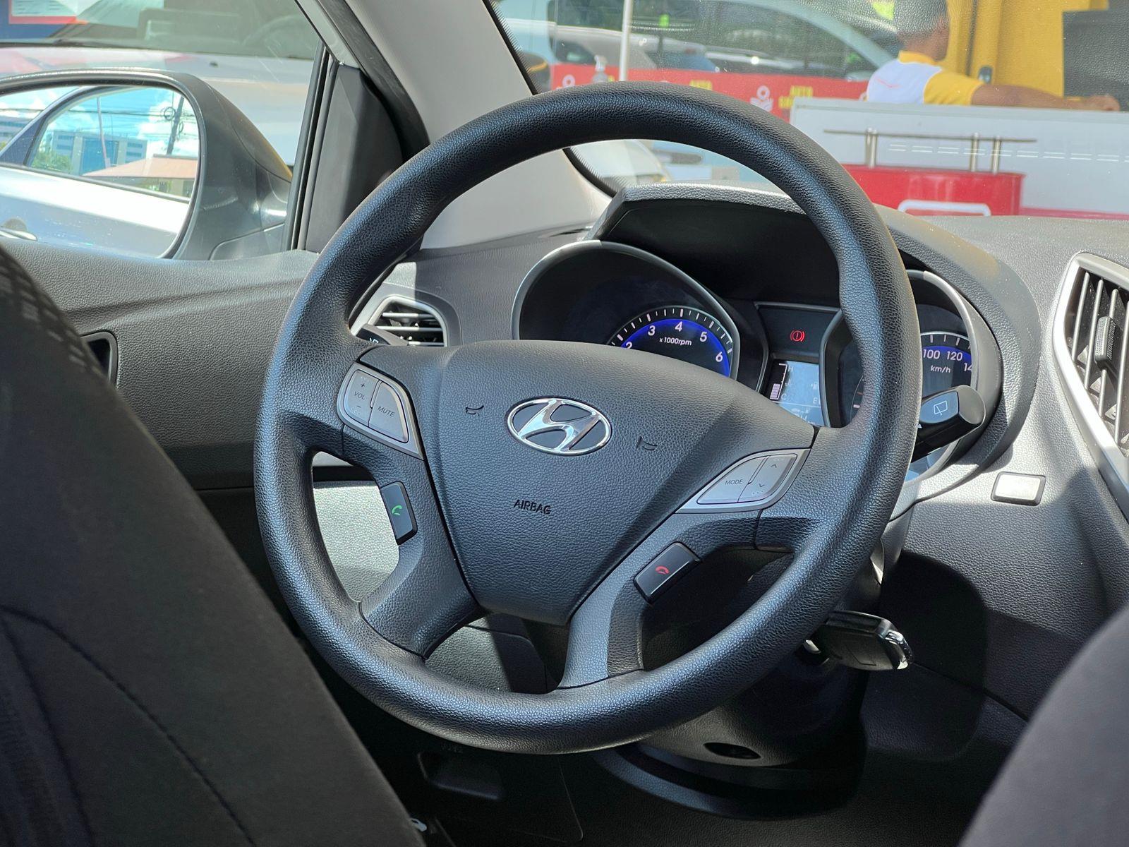 HYUNDAI HB20