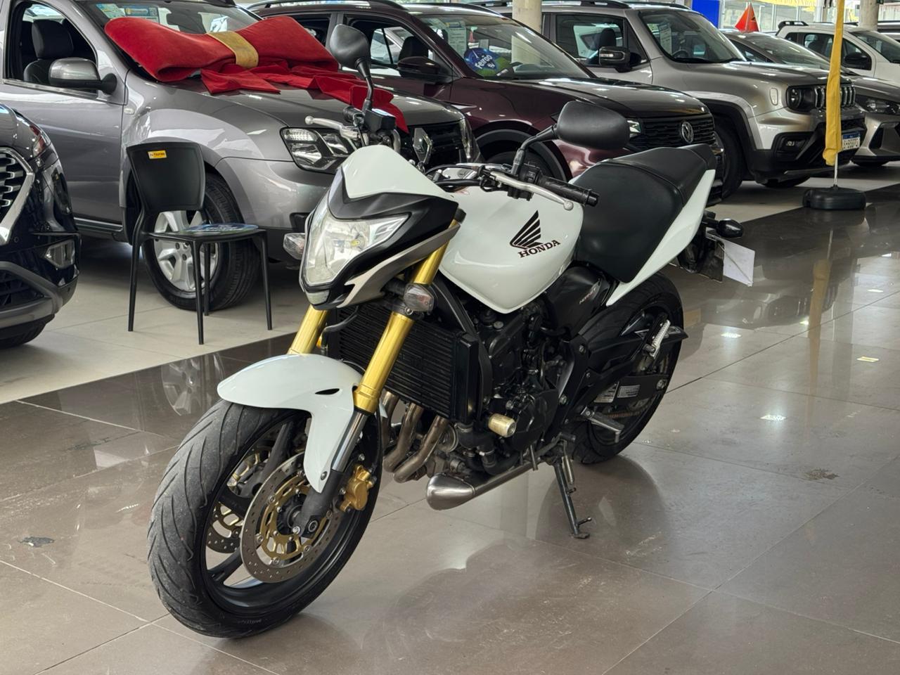 CB 600F HORNET