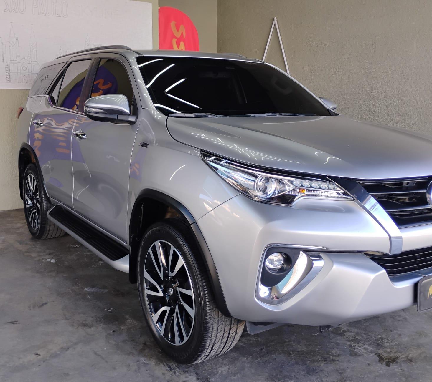 HILUX SW4