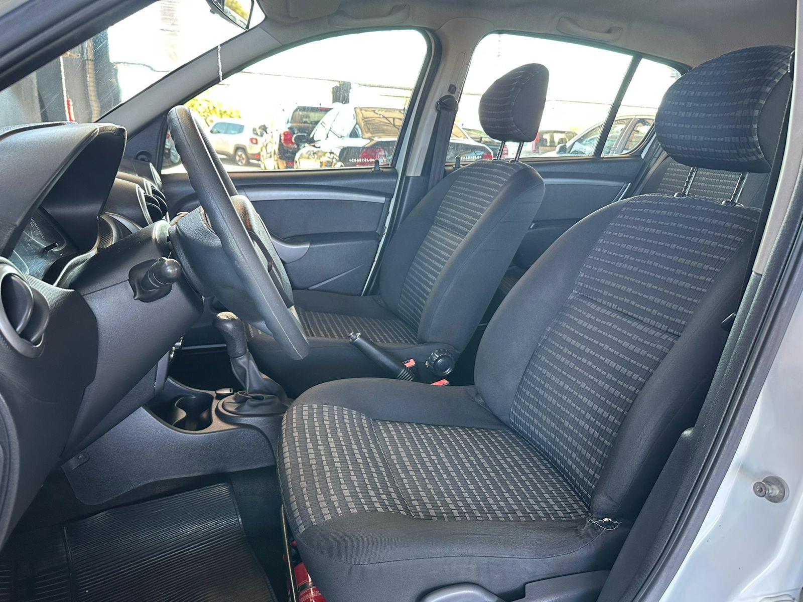SANDERO
