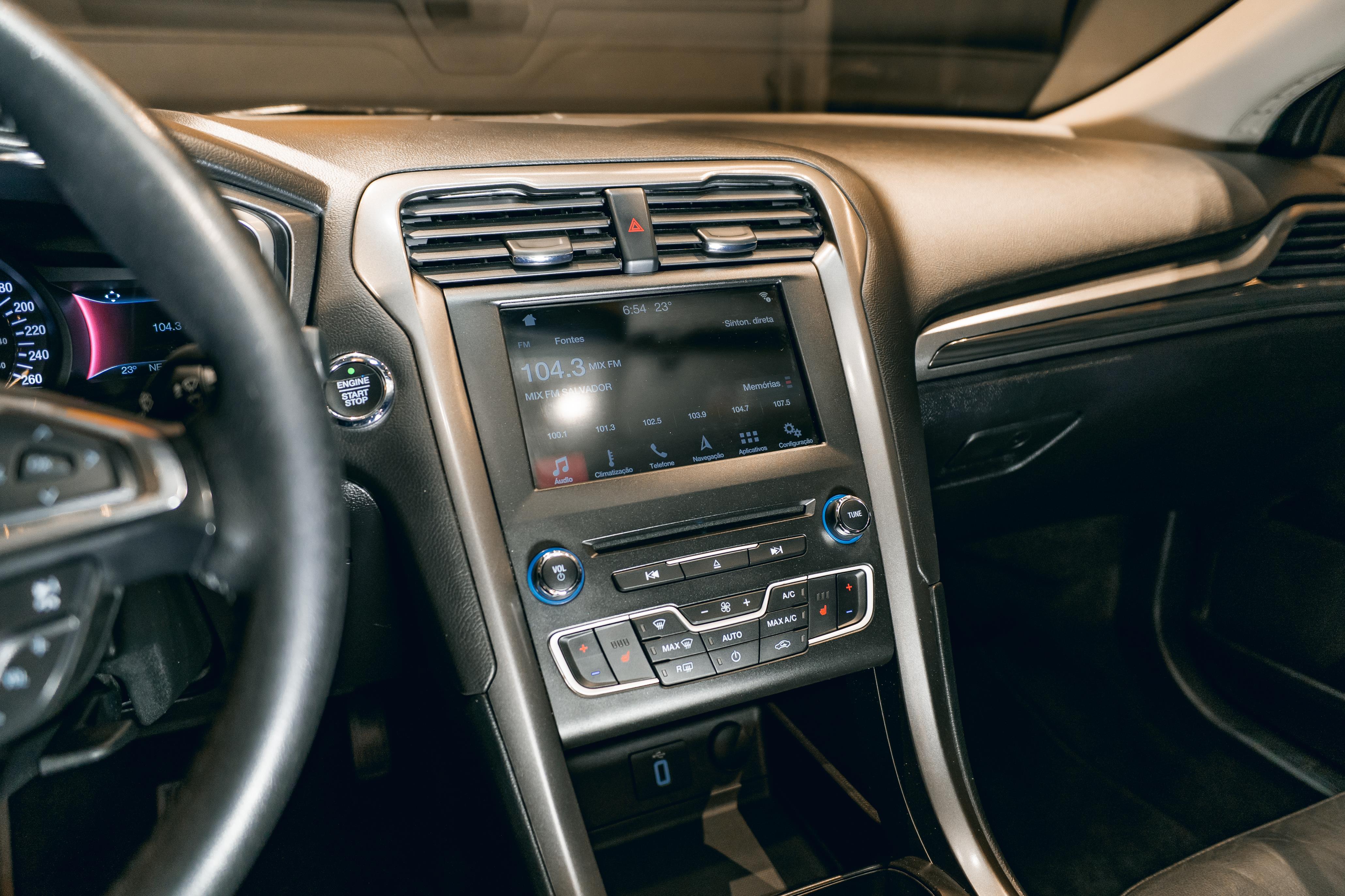 FORD FUSION
