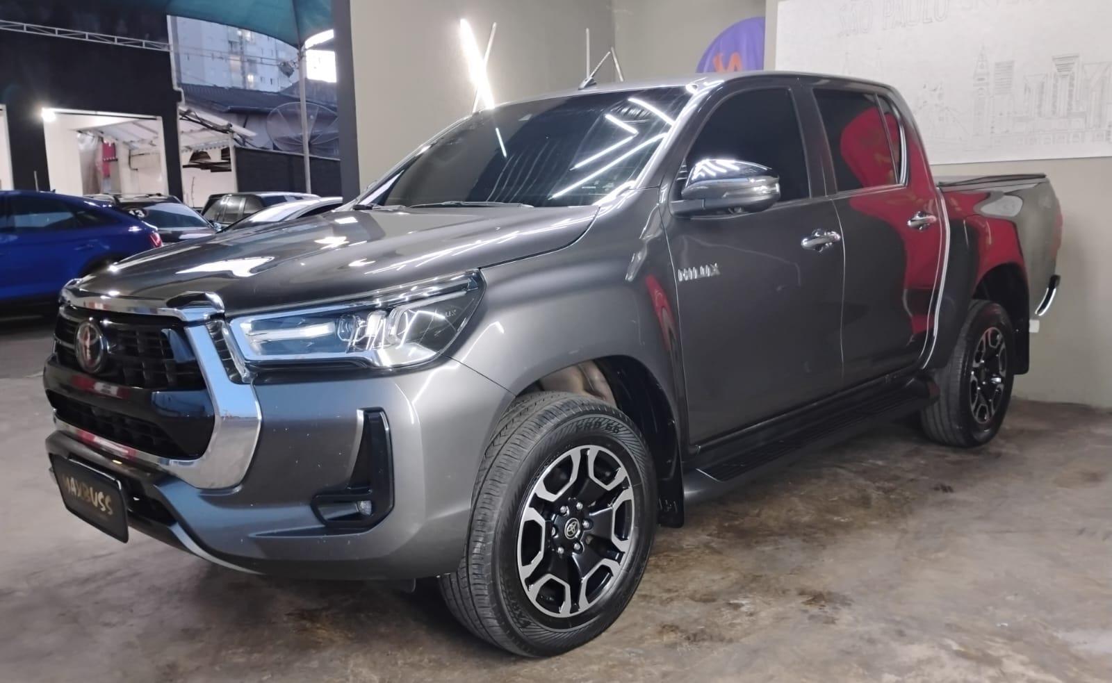HILUX