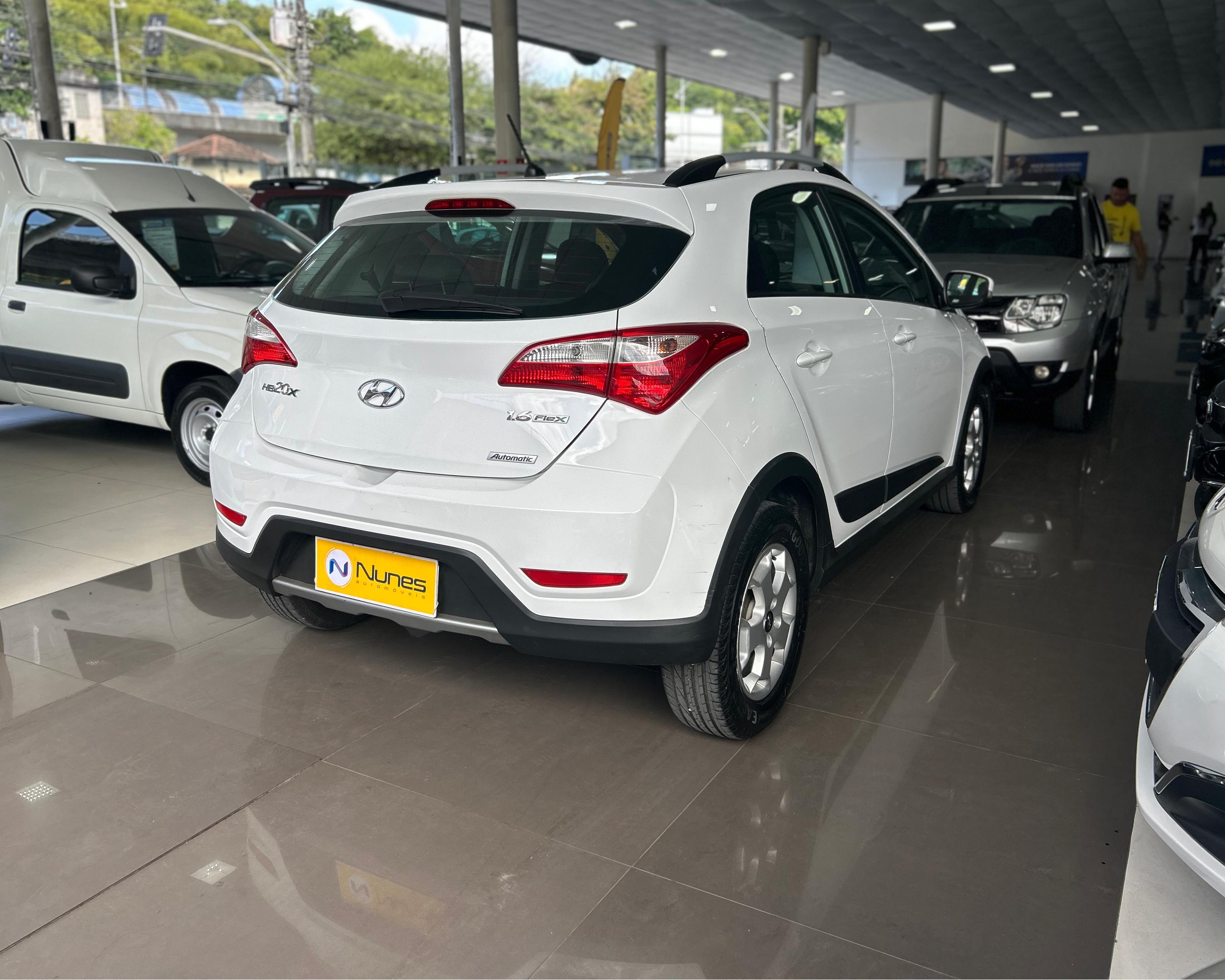 HYUNDAI HB20X