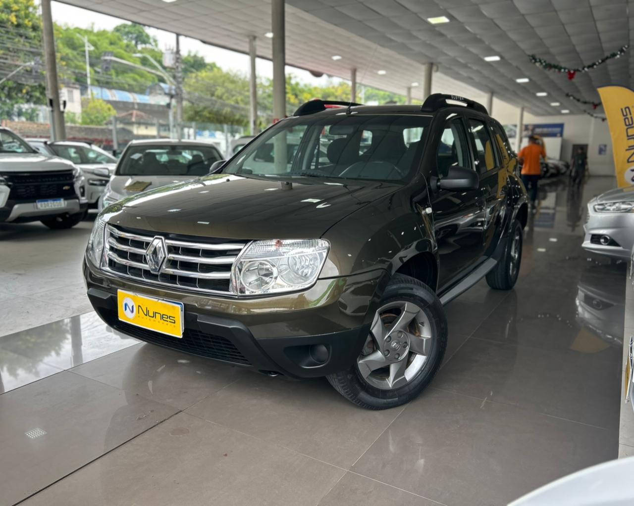 RENAULT DUSTER