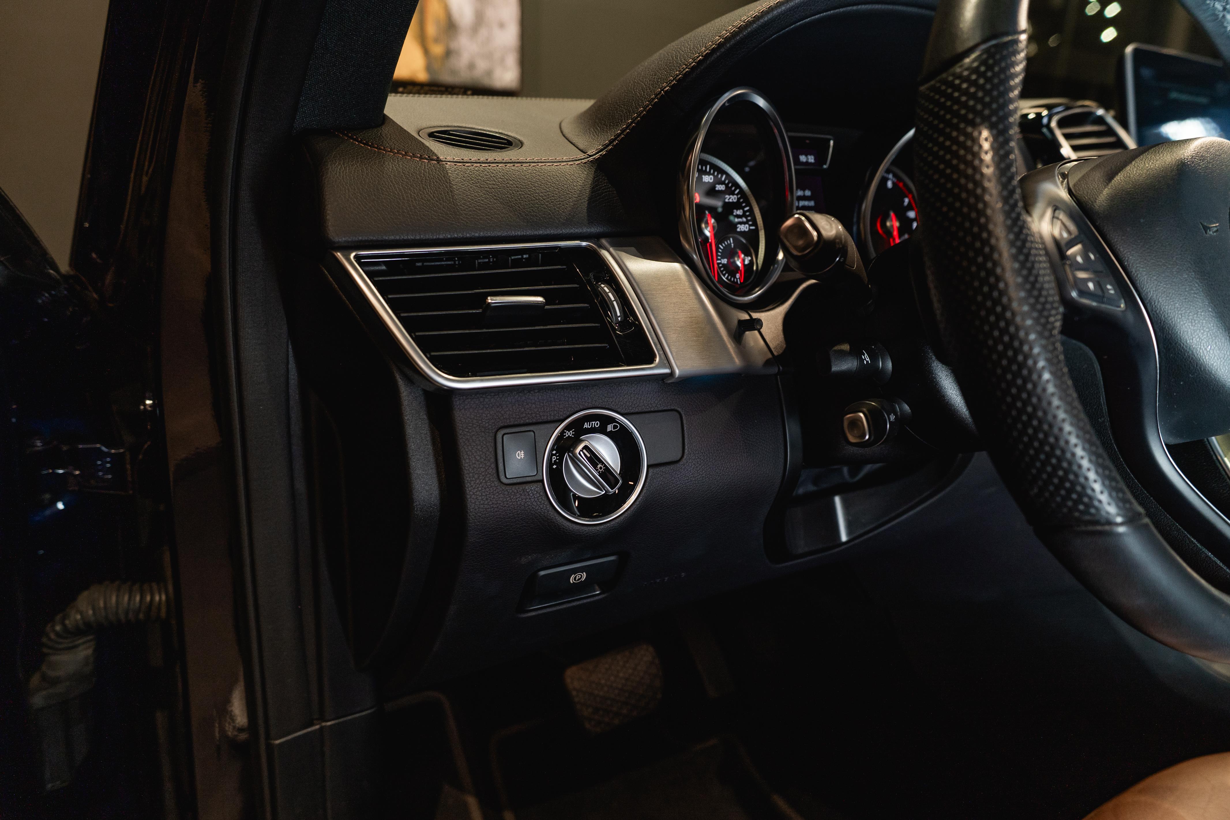 MERCEDES-BENZ GLE 400