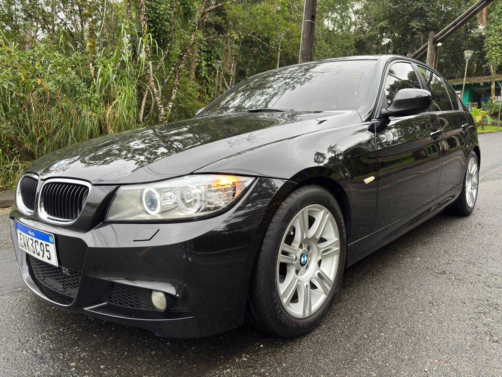 318I