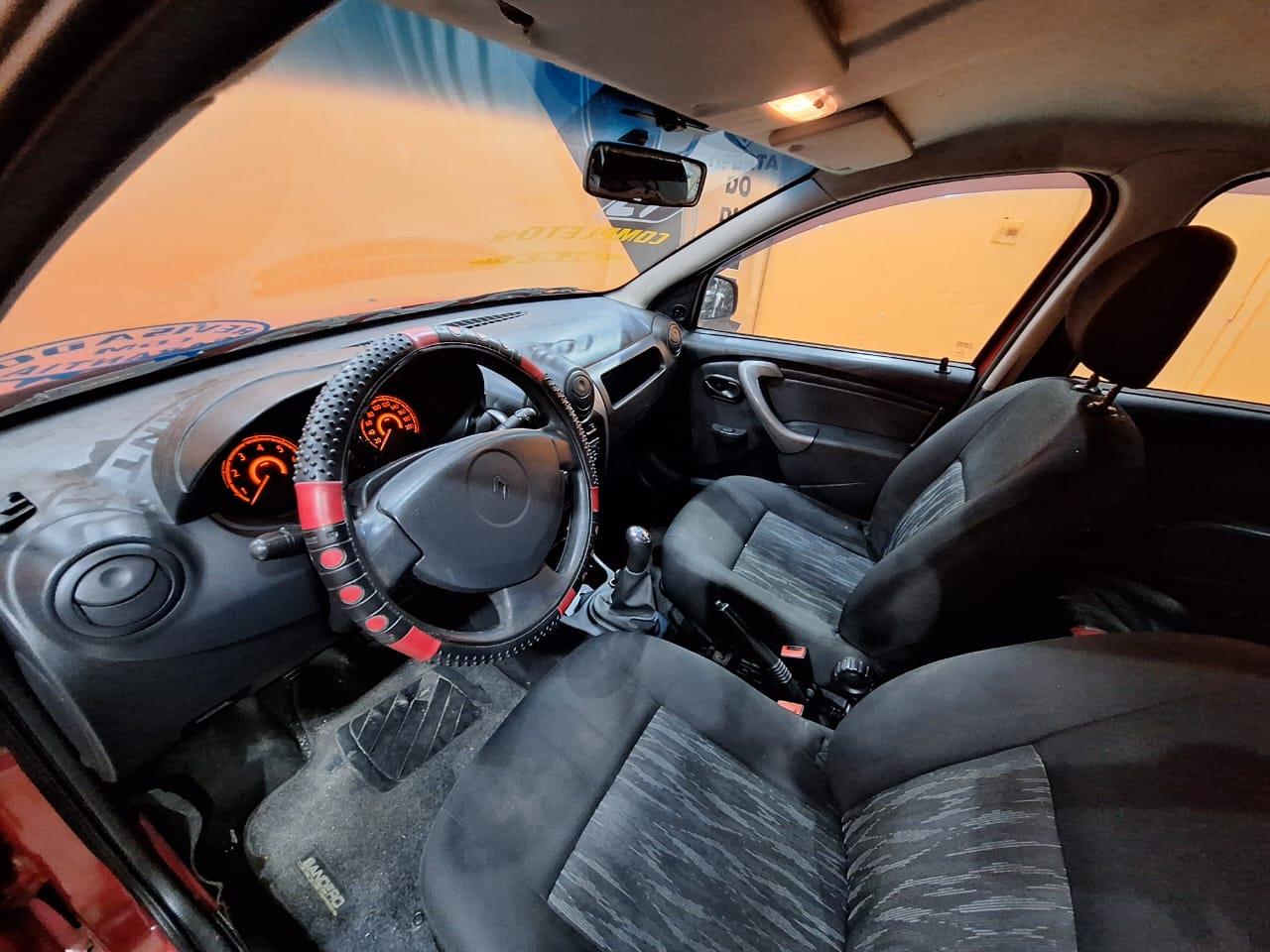 SANDERO