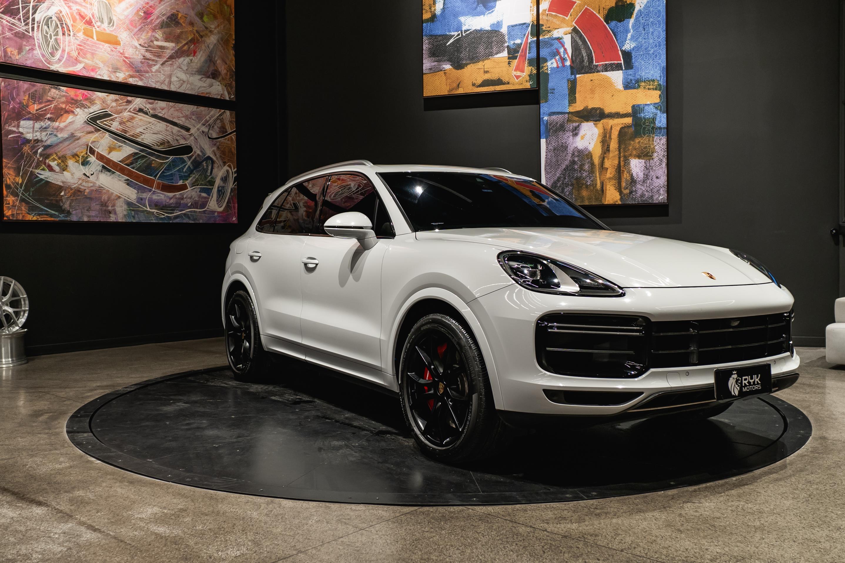 PORSCHE CAYENNE