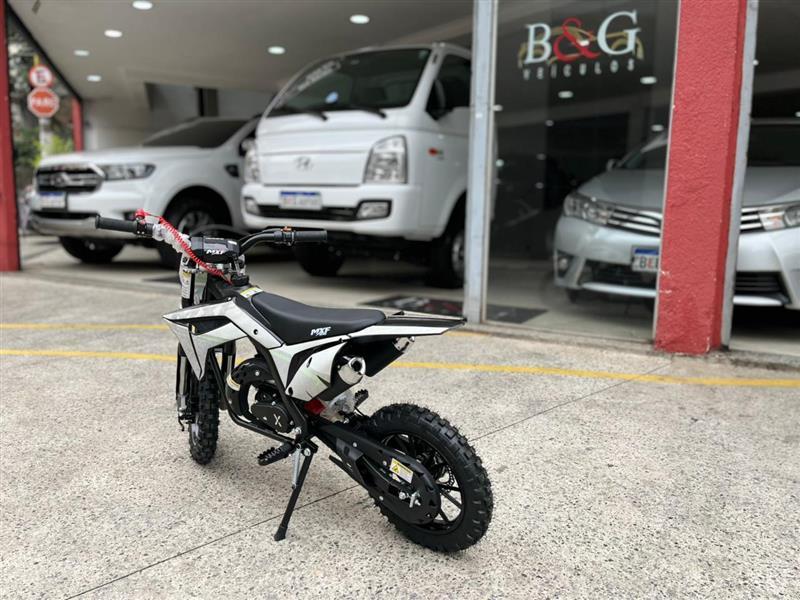FERINHA49CC