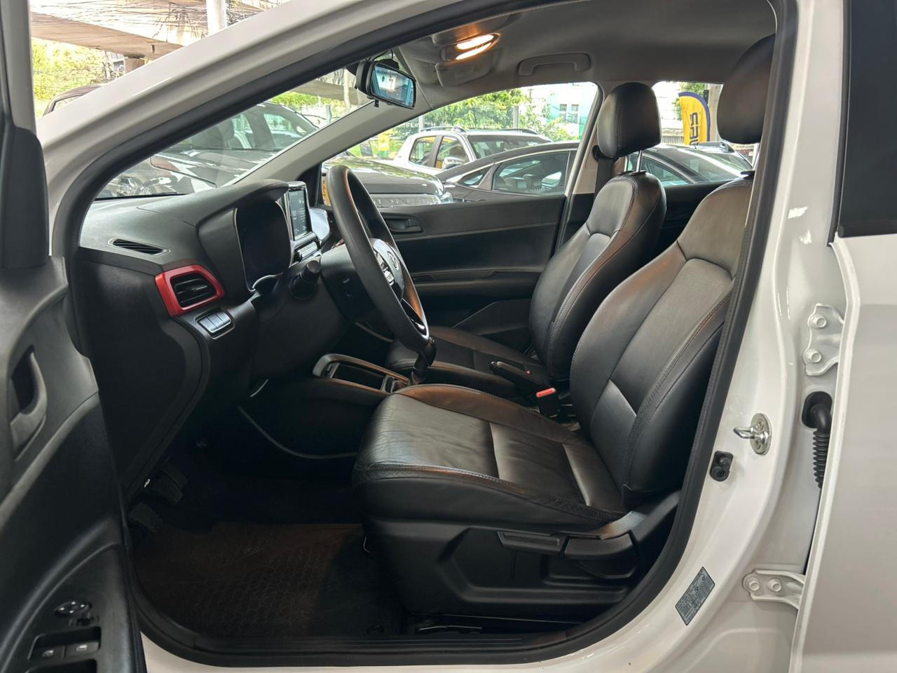 HYUNDAI HB20X