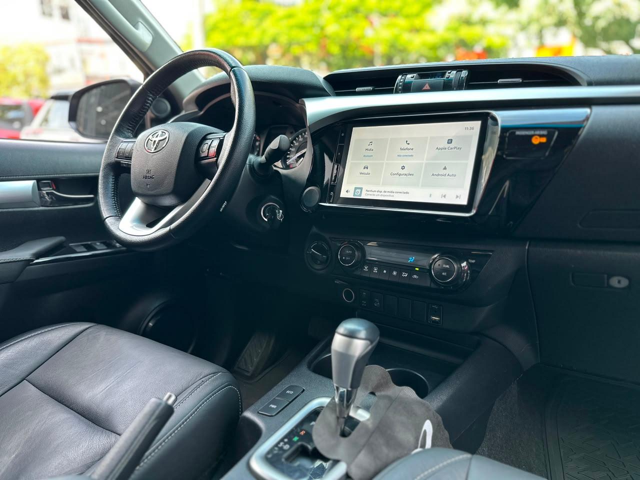HILUX