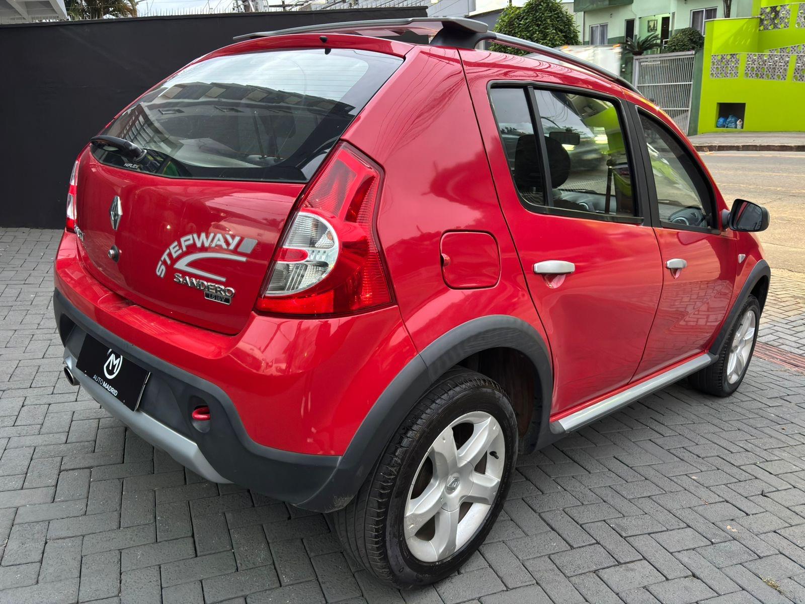 SANDERO