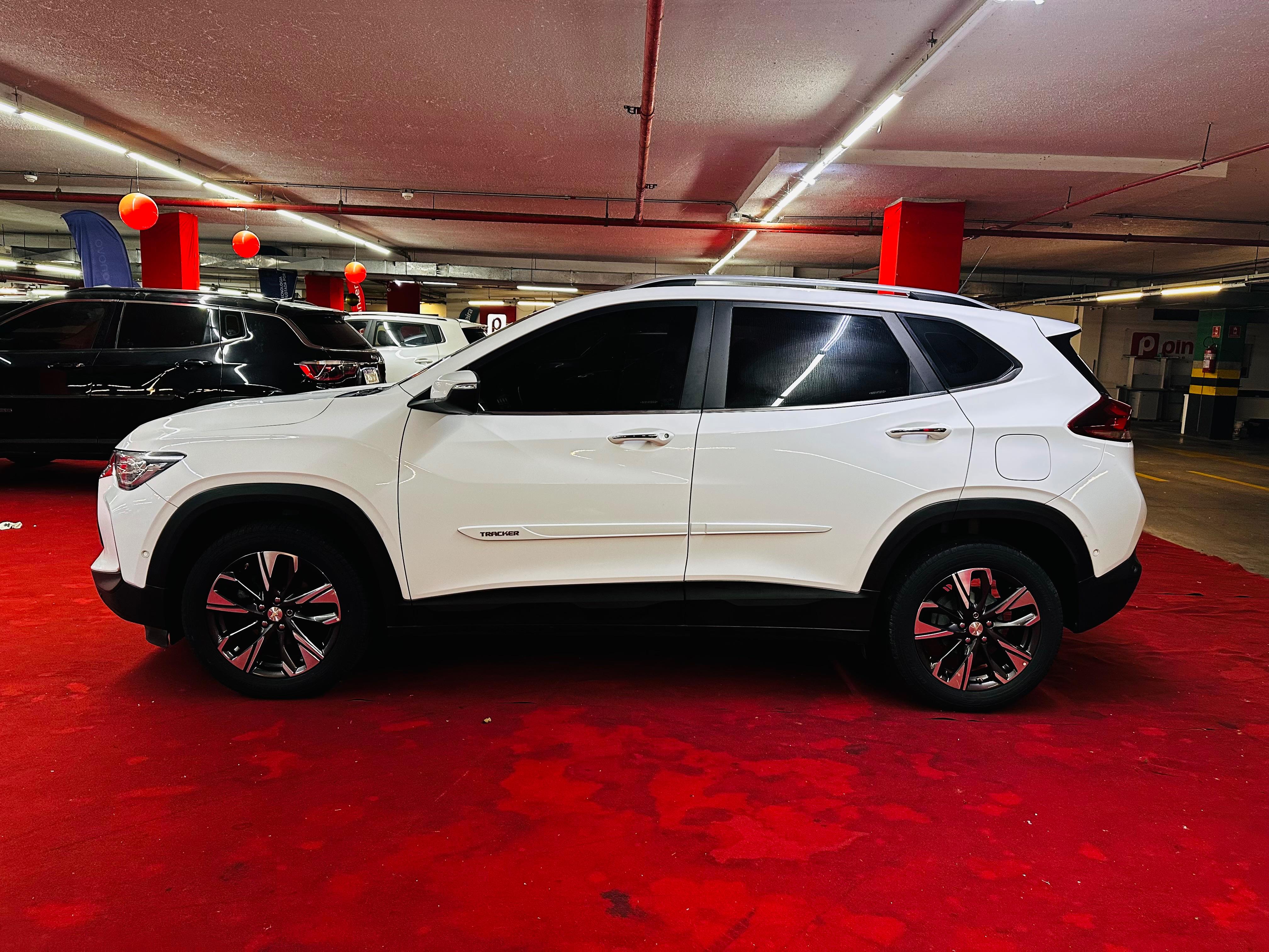 CHEVROLET TRACKER